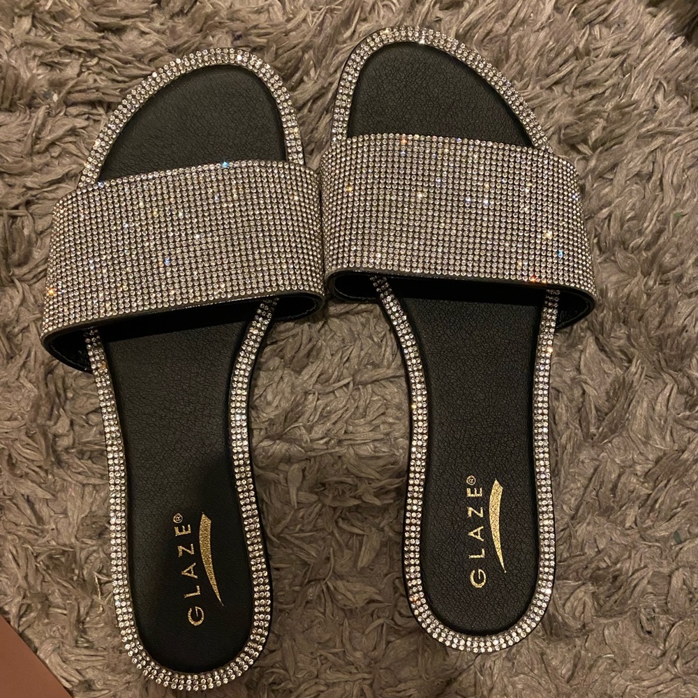 BRAND NEW BLING SANDLES/SLIDES